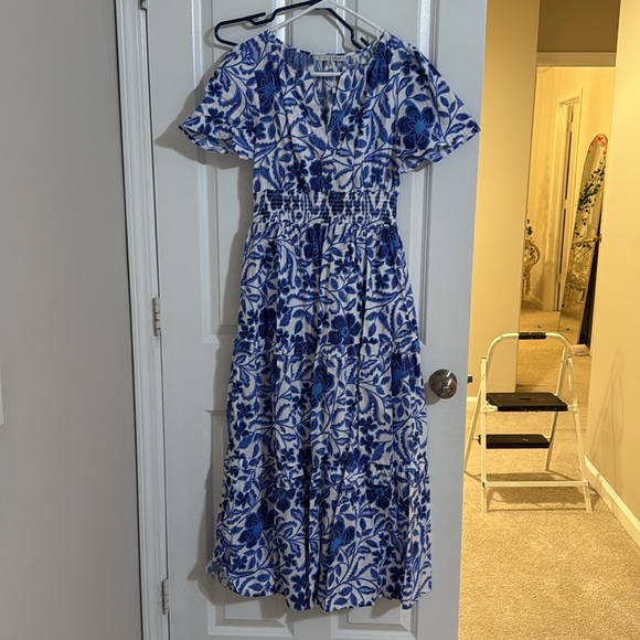 Kiana Poplin Maxi Dress | Blue - Size Medium - Picture 4 of 11